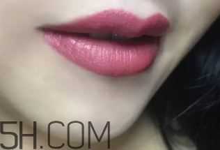 mac brick o la老氣嗎？mac brick o la適合黃皮嗎？