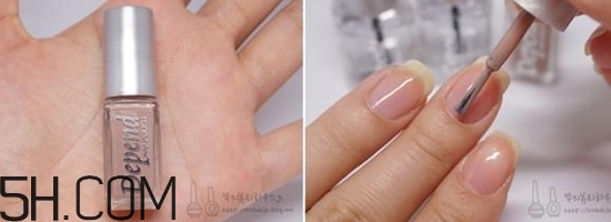 什么牌子指甲油好用？2018清新美甲圖片最新款