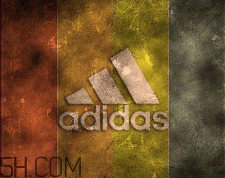 adidas swift run triple black配色在哪買_多少錢？