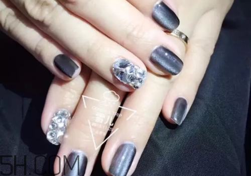 什么是反法式美甲？好看的貓眼美甲圖片