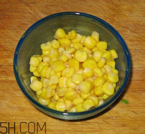 畸形果蔬營養(yǎng)價值更高？畸形果蔬是什么原因引起的？