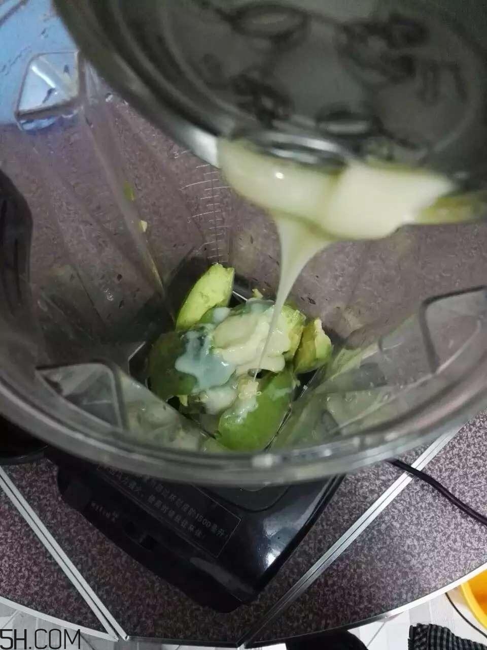 孕婦可以喝牛油果奶昔嗎？孕婦喝牛油果奶昔的好處？