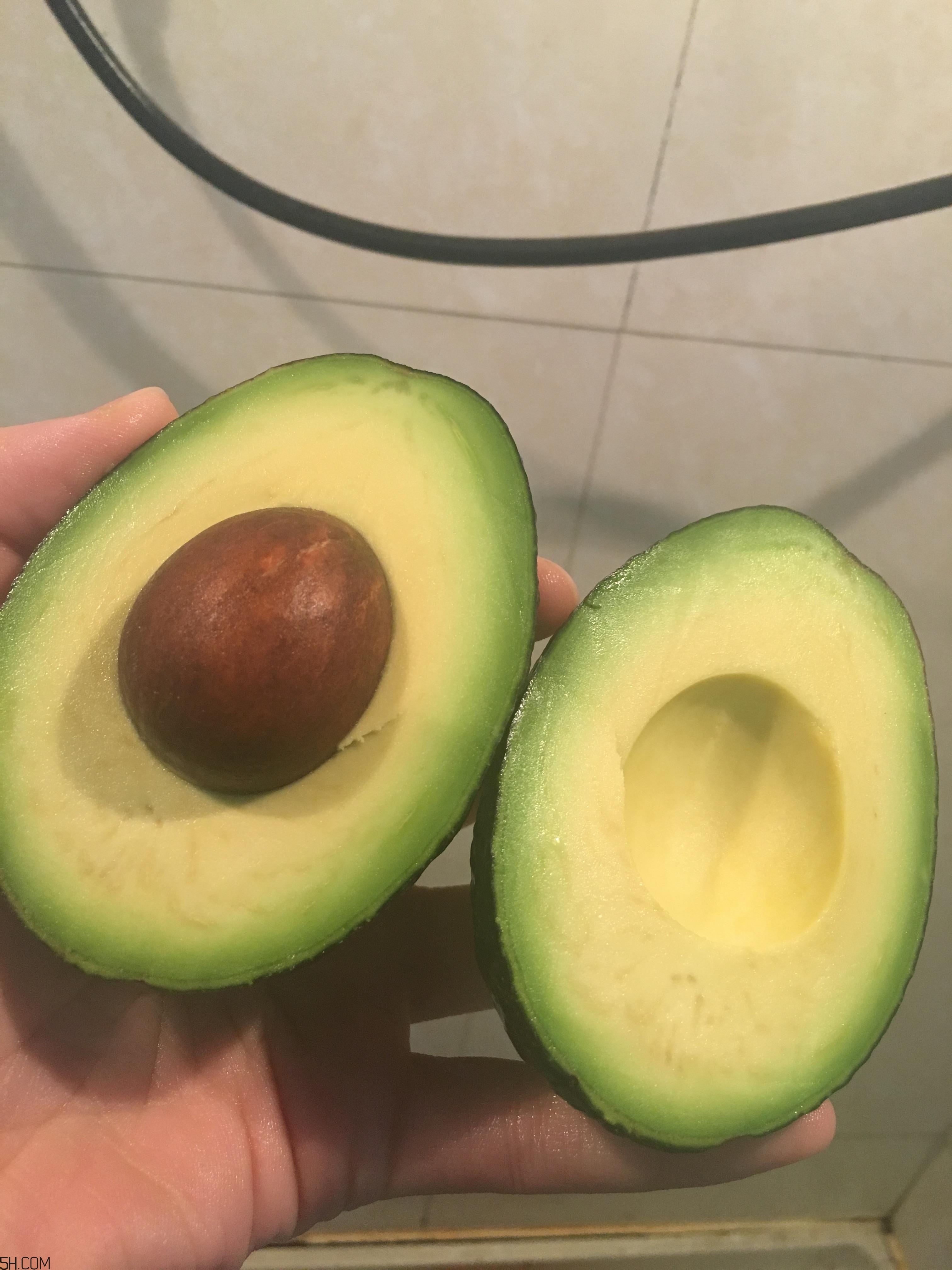 孕婦可以喝牛油果奶昔嗎？孕婦喝牛油果奶昔的好處？