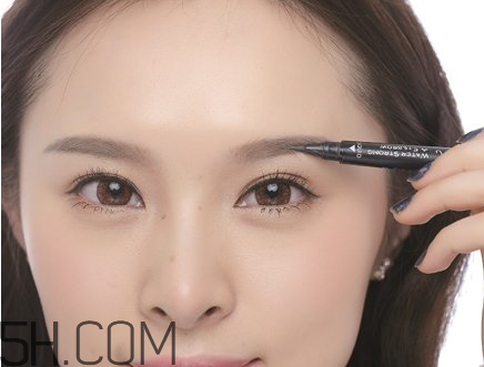 敏感性皮膚可以紋眉嗎？什么人不能做紋眉？