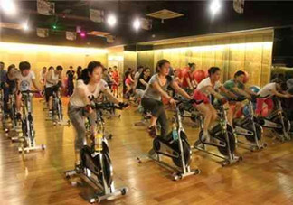 動(dòng)感單車主要練的是什么？動(dòng)感單車練多長(zhǎng)時(shí)間減肥效果比較明顯？