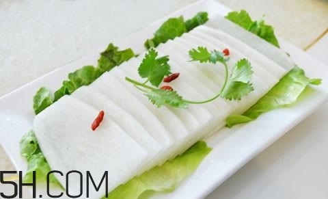 吃白蘿卜有哪些益處？白蘿卜的養(yǎng)生功效有哪些？