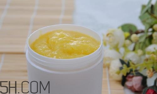 蜂王漿的營養(yǎng)成分有哪些？怎么辨別真假蜂王漿？