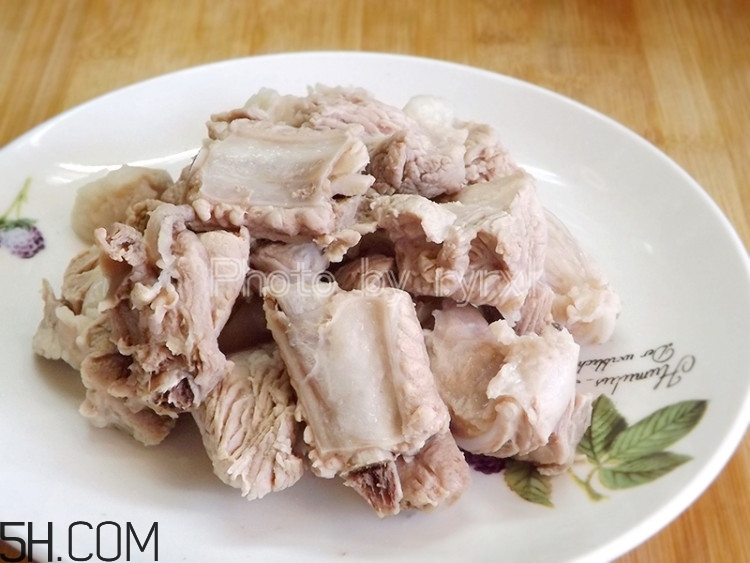 吃白蘿卜有哪些益處？白蘿卜的養(yǎng)生功效有哪些？