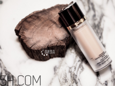 tom ford圓管粉底液怎么樣？tom ford圓管粉底液測(cè)評(píng)