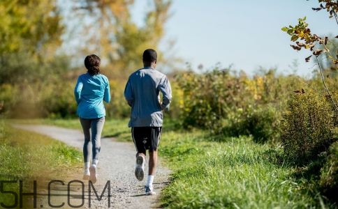 慢跑堅持多久才能減肥？慢跑的減肥效果如何？
