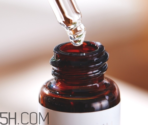 刷酸后皮膚要怎么修復？臉刷酸過度怎么修復