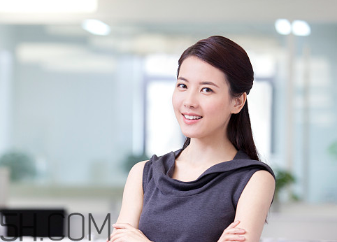 婦炎潔可以男人用嗎？婦炎潔可以去頭皮屑嗎？