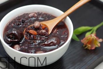 女性哪個(gè)部位最脆弱？女性吃什么養(yǎng)生？
