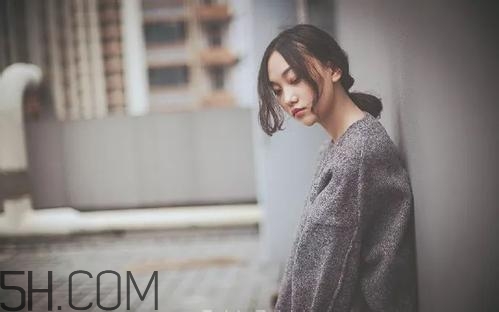 導(dǎo)致結(jié)石的原因有哪些？哪些飲食習(xí)慣容易導(dǎo)致結(jié)石？
