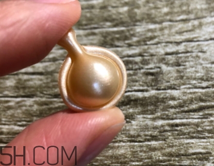 雅頓金膠適合什么膚質(zhì)？雅頓金膠適合油皮和混油皮嗎？