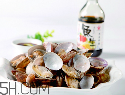花甲需要焯水嗎？吃花甲不能吃什么？