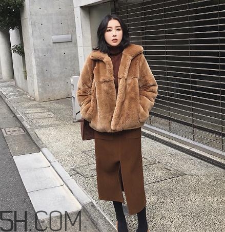兔毛皮草掉毛嗎？兔毛皮草掉毛怎么處理？
