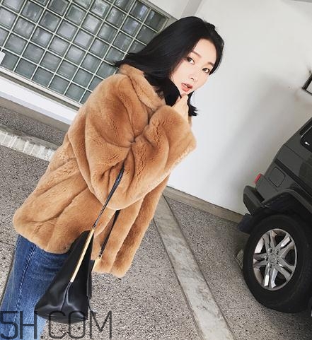 兔毛皮草發(fā)黃怎么處理？兔毛皮草怎么存放？