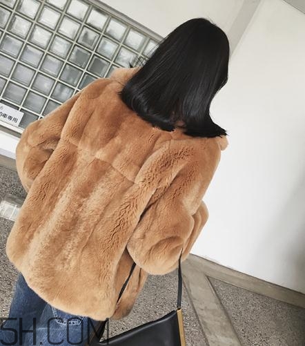兔毛皮草發(fā)黃怎么處理？兔毛皮草怎么存放？