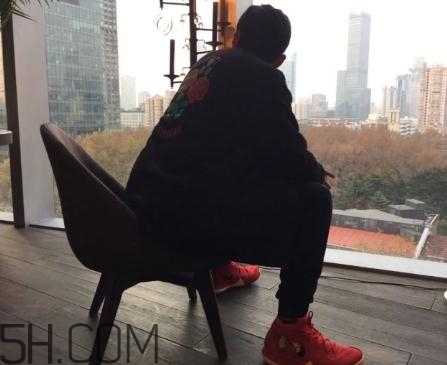 nike kyrie 4 cny中國(guó)新年配色發(fā)售時(shí)間_多少錢？