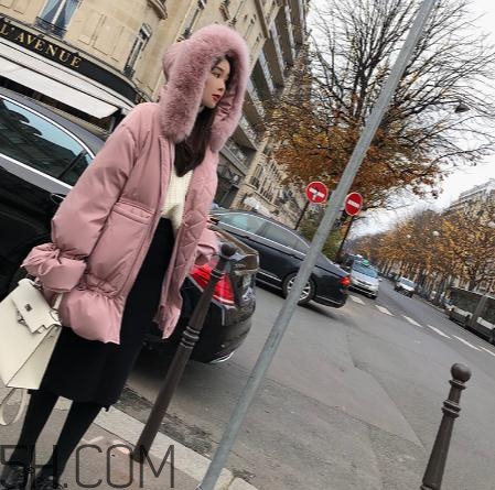 一般羽絨服充絨量是多少？羽絨服充絨量220克夠嗎？