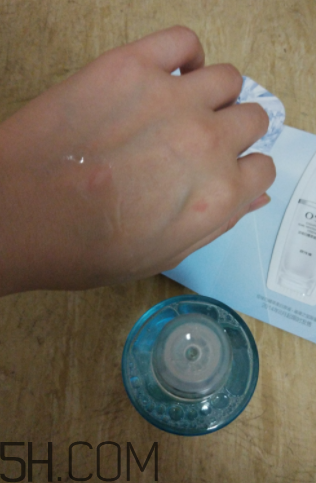 歐詩(shī)漫水氧瞬透水是爽膚水嗎？歐詩(shī)漫水氧瞬透水怎么用