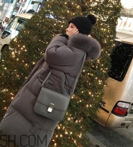 白鴨絨羽絨服保暖嗎？白鴨絨有味道怎么去味？