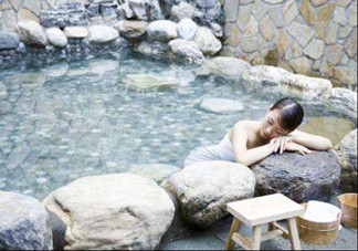 冬季泡溫泉有什么好處？冬季泡溫泉需要注意些什么？