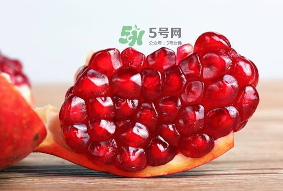 吃石榴籽有什么好處？吃石榴籽有副作用嗎？