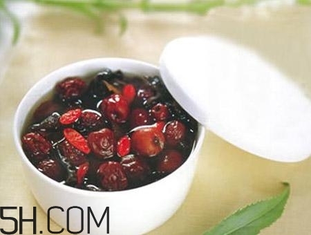 哪些人吃紅棗對(duì)健康不利？不能吃紅棗的人有哪些？