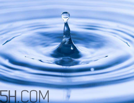 雙氧水會(huì)痛嗎？雙氧水會(huì)和什么反應(yīng)？