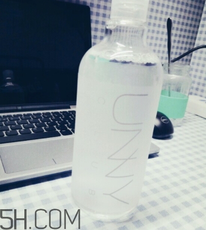 unny卸妝水和蓓昂斯哪個(gè)好？unny卸妝水和蓓昂斯對(duì)比