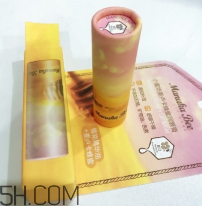 小蜜坊唇膏好用嗎？小蜜坊唇膏評測