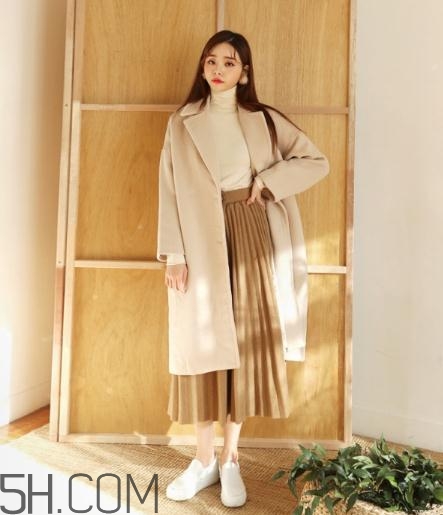 冬天穿裙子配什么鞋子？冬天穿裙子配什么鞋好看？