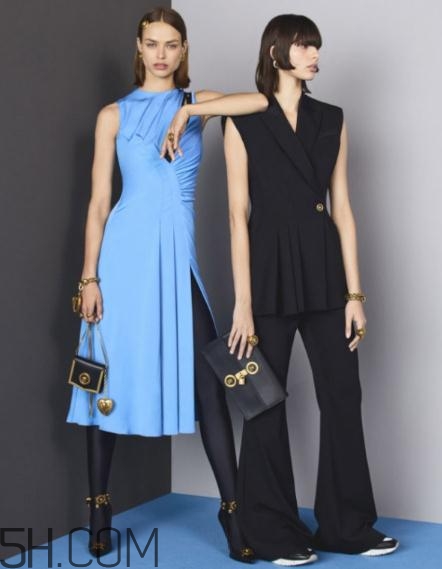 versace2018早秋服裝系列好看嗎_有哪些款式？