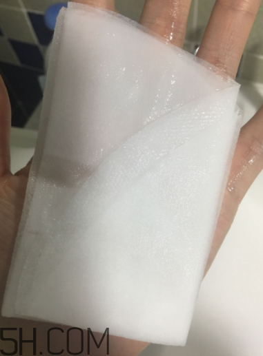 百雀羚小雀幸面膜是補(bǔ)水面膜嗎？什么功效？