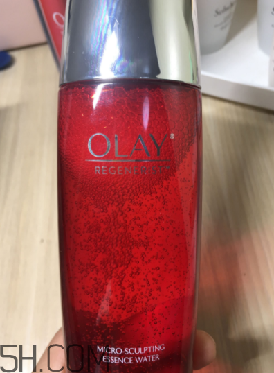 Olay新生活能水是精華水嗎？什么功效？
