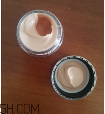 Olay素顏眼霜能遮瑕嗎？適合晚上用嗎？