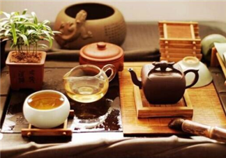 喝茶對牙齒好嗎？喝茶牙齒會變黃嗎？