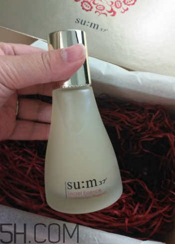 SUM37呼吸魔法精華是乳液嗎？用在哪一步？