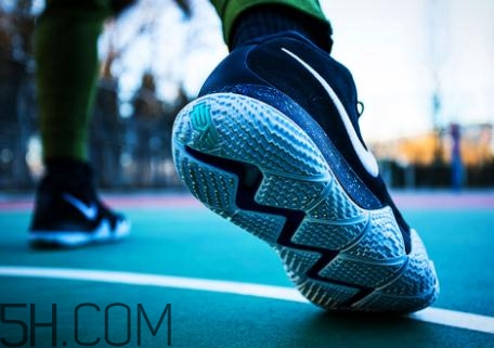 nike kyrie 4實(shí)戰(zhàn)效果怎么樣？耐克歐文4代測(cè)評(píng)