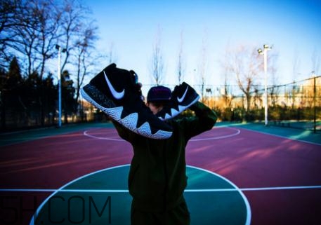 nike kyrie 4實(shí)戰(zhàn)效果怎么樣？耐克歐文4代測(cè)評(píng)