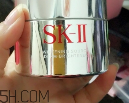 雅頓和sk2哪個好用？伊麗莎白雅頓和skii對比