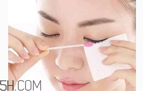 普通卸妝油可以卸眼唇嗎？適合卸粉底液的卸妝品推薦