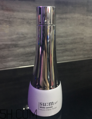 su:m37度呼吸爽膚水什么功效？適合什么膚質(zhì)？
