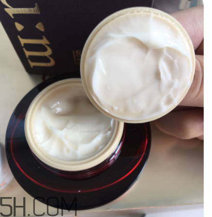 su:m37度蘇秘呼吸眼霜適合什么膚質(zhì)？什么季節(jié)？