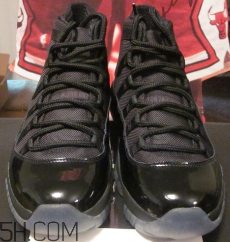 air jordan 11 blackout發(fā)售時(shí)間_多少錢？