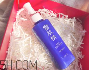 雪肌精柔凈洗顏乳有泡沫嗎？適合干皮嗎？