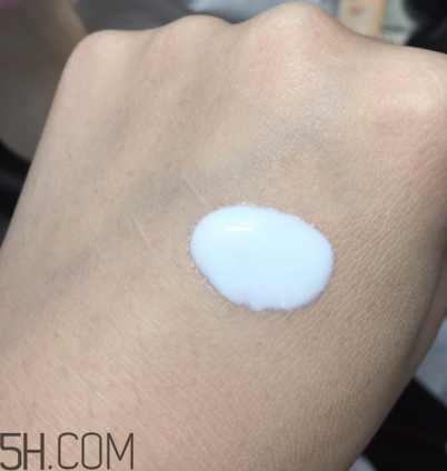 雪肌精美白防曬乳防曬效果怎么樣？防水嗎？