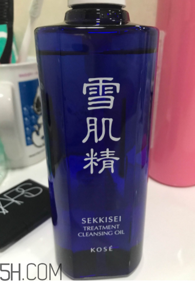 雪肌精卸妝油可以卸眼妝嗎？雪肌精卸妝油乳化快嗎？